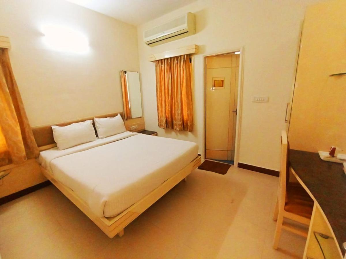Appartement Aishwarya Residency à Tiruvannāmalai Extérieur photo
